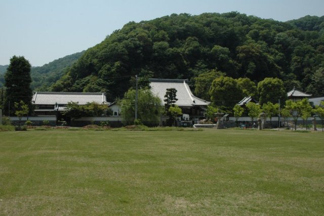 長善寺《石山合戦記念館》